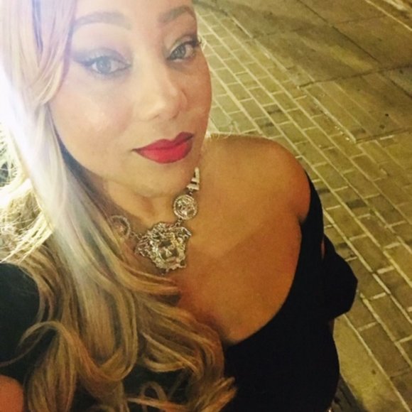 Meet your Posher, Jenna - Picture 1 of 1